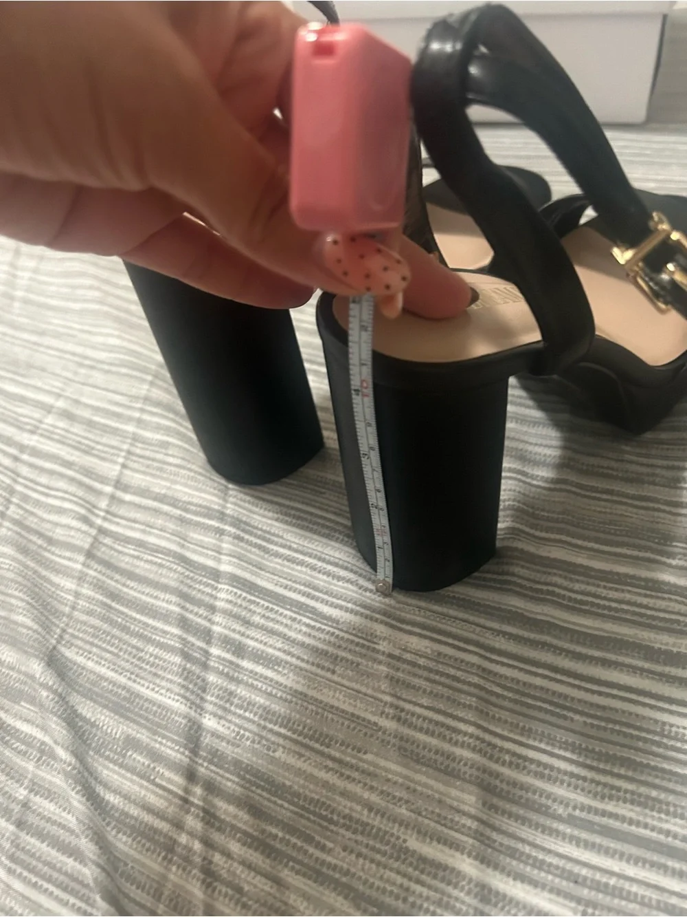 Dream Pairs Black Block Heel Sandals with Ankle Strap and Wide Front Band